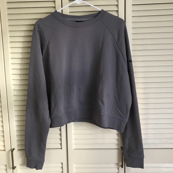 nike cropped versa just do it top